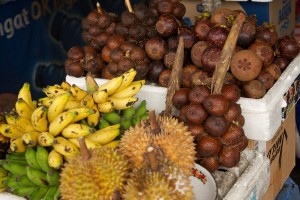 At the many stalls you can find all kinds of fruits from the island of Bali.