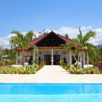 Holiday house with pool in Bali.